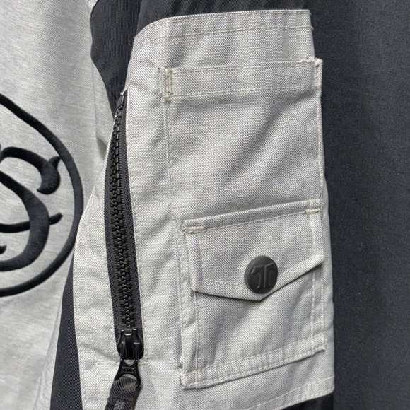 TechNine Winter Athletics Snowboarding Jacket Men's Size L Gray Black Varsity - Picture 13 of 16